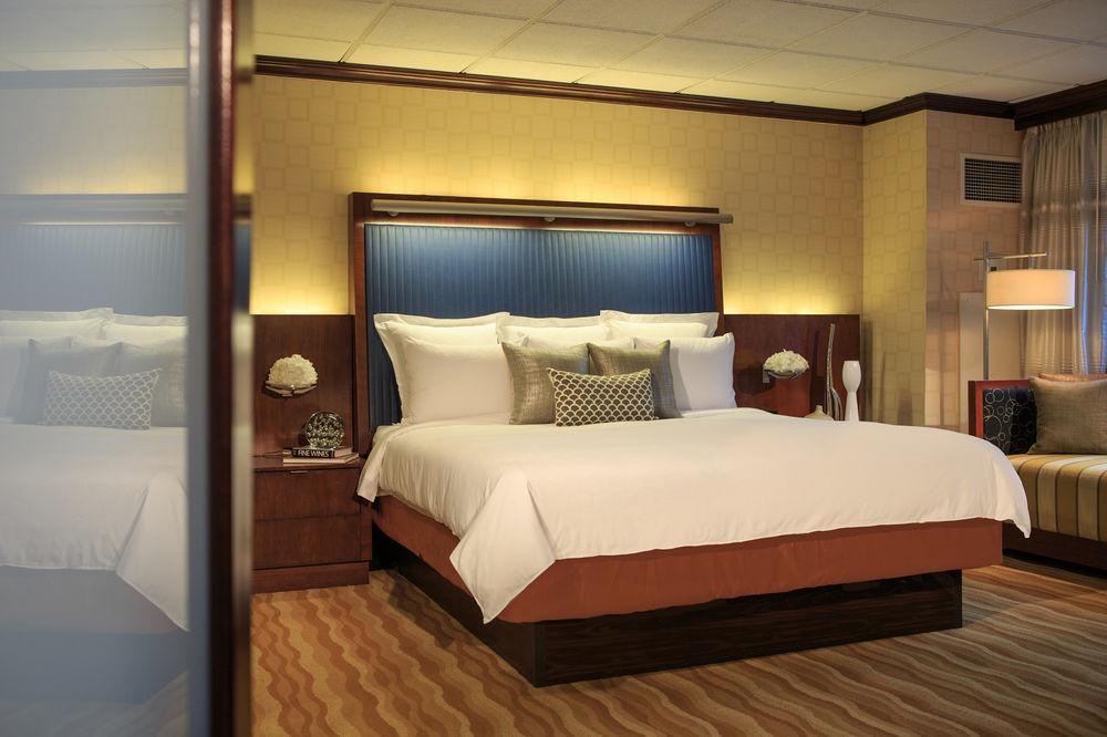 Renaissance New York Times Square By Marriott Hotell Exteriör bild